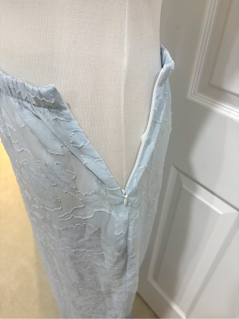 Dippin Daisy’s Women's Light Baby Blue Sheer Floral Wide-Leg Pants Small - Picture 5 of 7